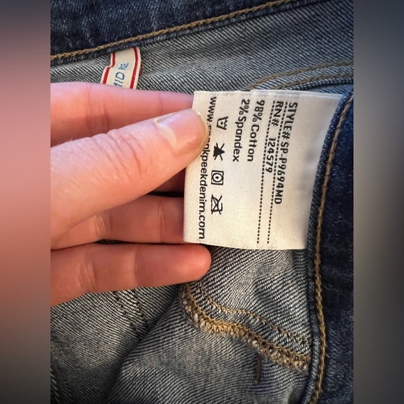 Sneak peak jeans- Janelle wash - Picture 7 of 8